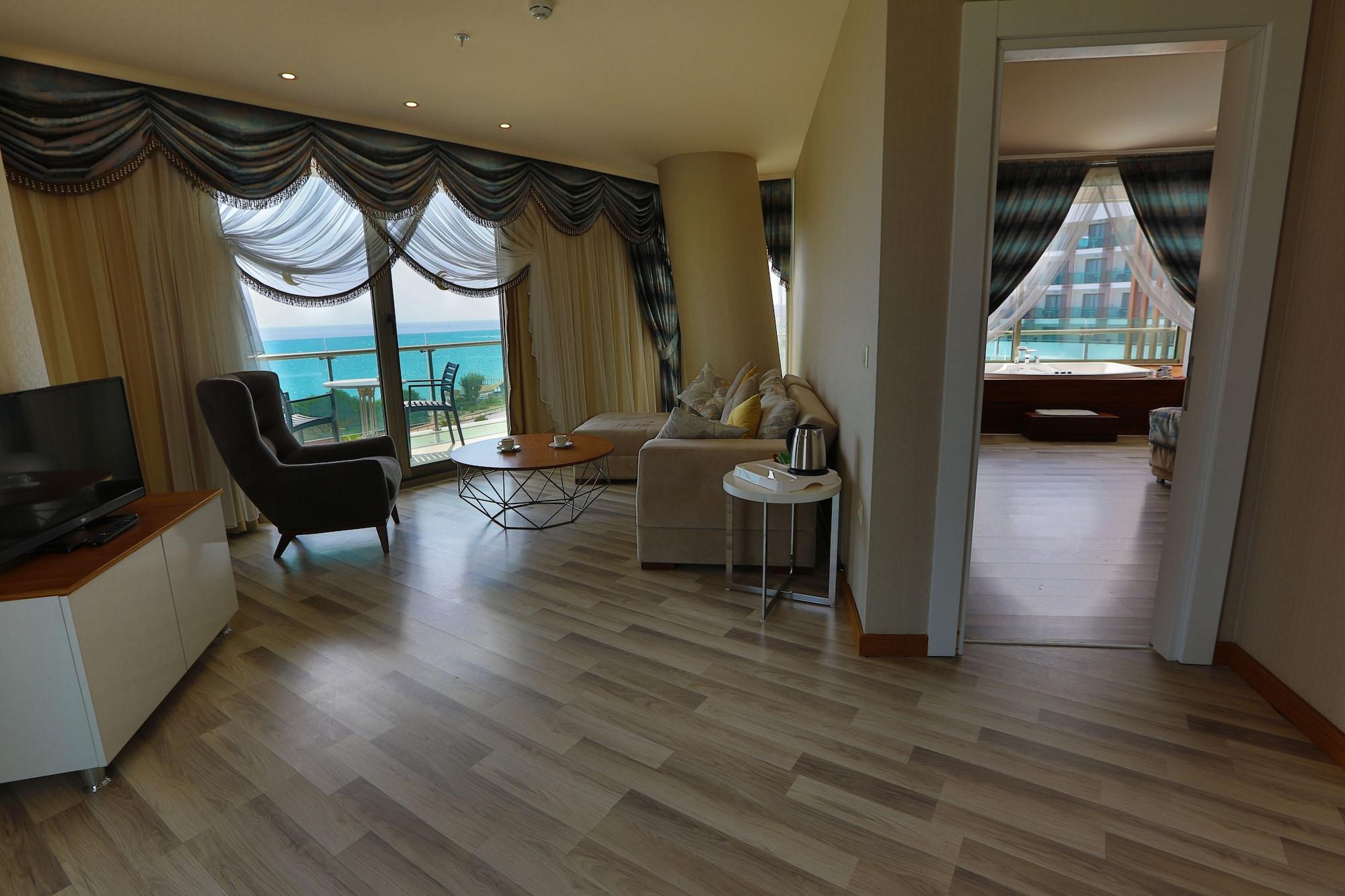 Hotel Xoria Deluxe Konaklı Esterno foto