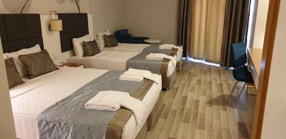 Hotel Xoria Deluxe Konaklı Esterno foto